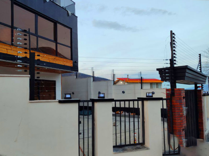 معماری ساختمان هوشمند - فنس الکتریکی